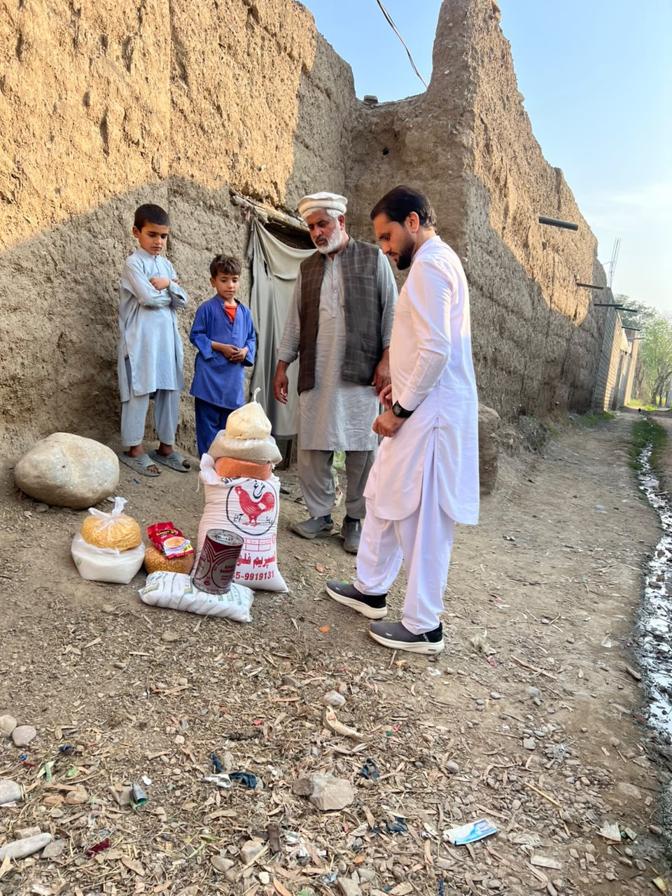 Food distribution camp set up along the route